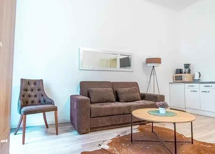 Budget-friendly 3 Apts, - Ideal For Short Appartamento *