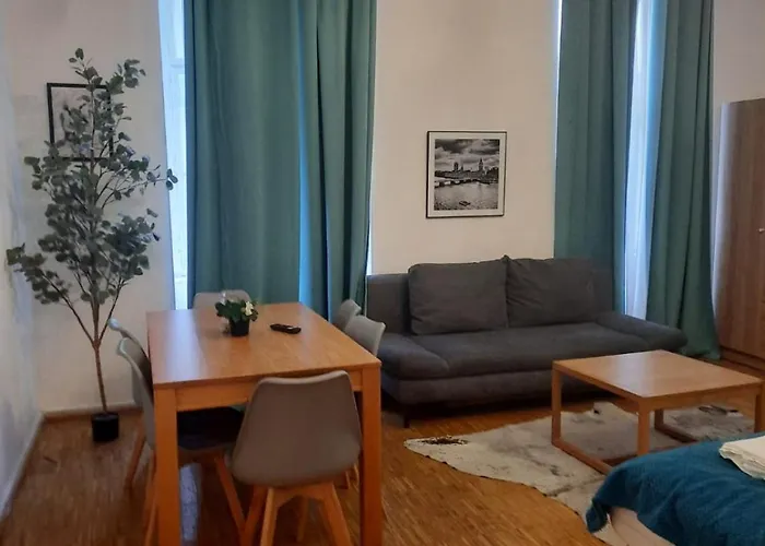 3 Elegant - Ideal For Short & Long Apartman