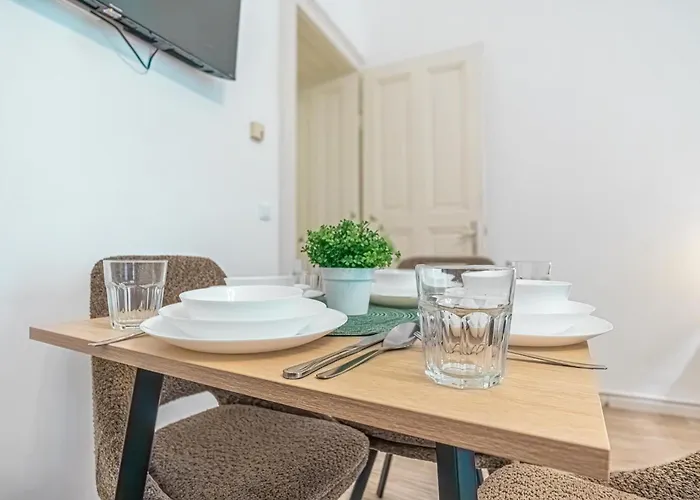 3 Elegant - Ideal For Short & Long Apartman Bécs