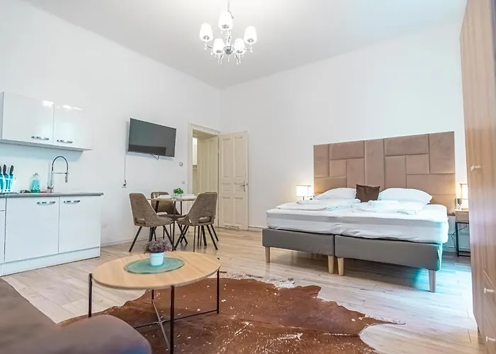 3 Elegant - Ideal For Short & Long Apartman *