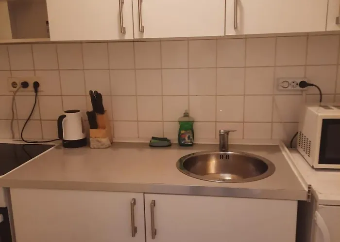 Budget-friendly 3 Apts, - Ideal For Short *