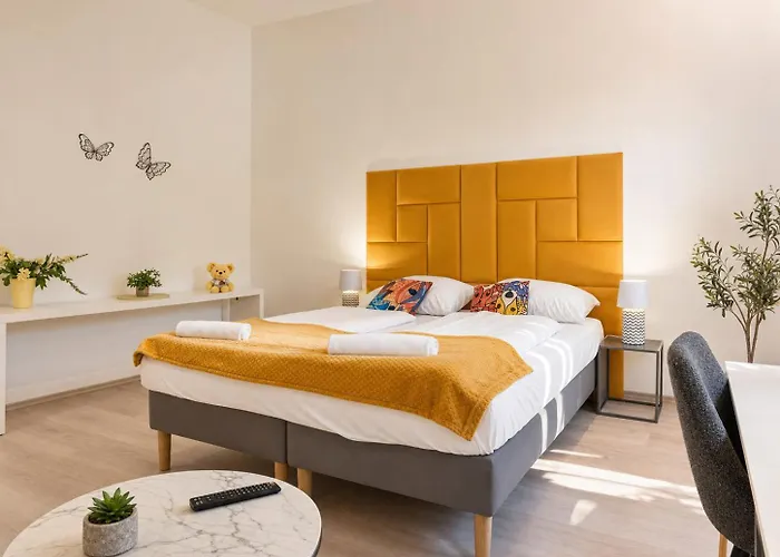 3 Elegant - Ideal For Short & Long Apartman