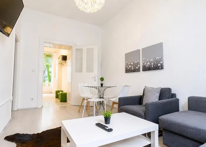 3 Elegant - Ideal For Short & Long Apartman Bécs